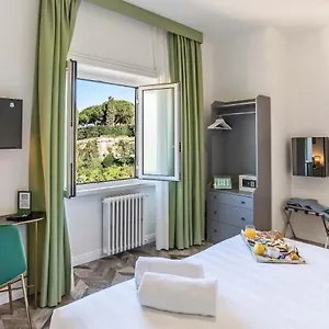 Bloom Rome