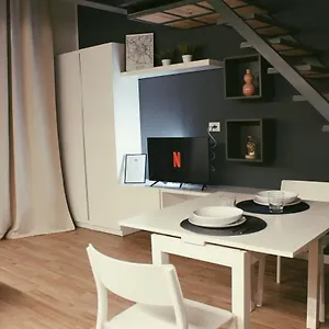 Yr - Studi Apartamento Milão